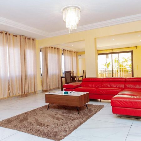 Loumia Premium Bonapriso Daire Douala Dış mekan fotoğraf