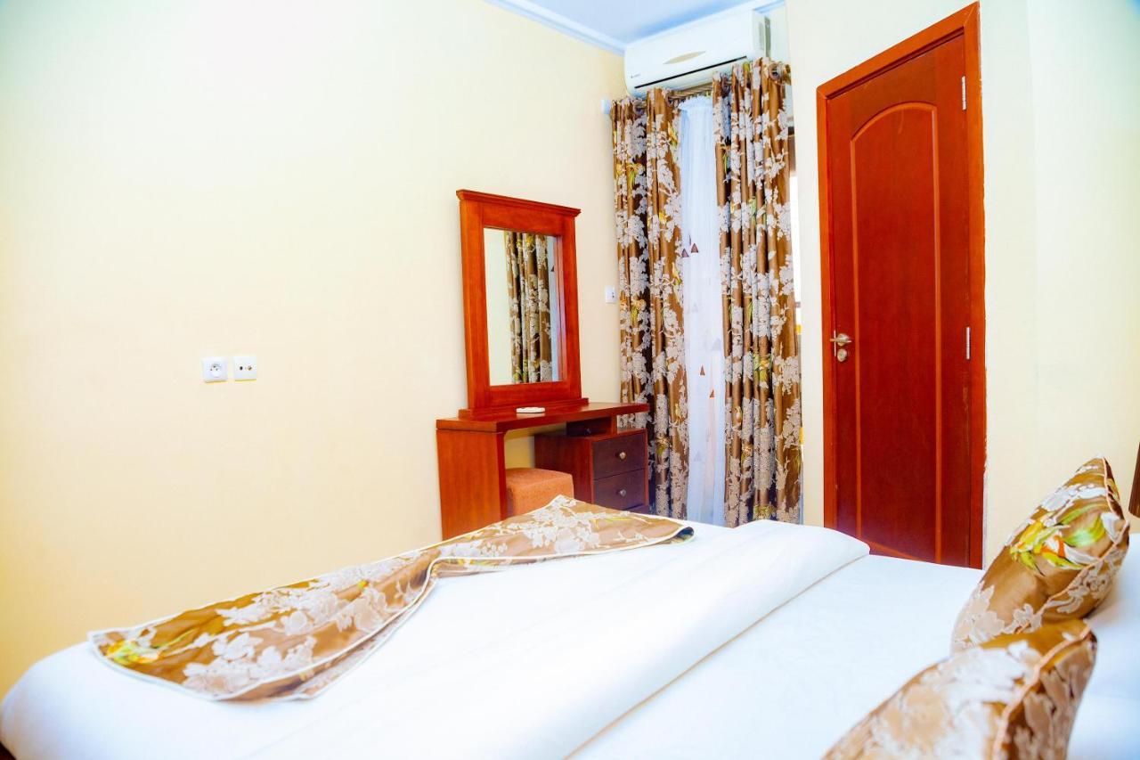 Loumia Premium Bonapriso Daire Douala Dış mekan fotoğraf