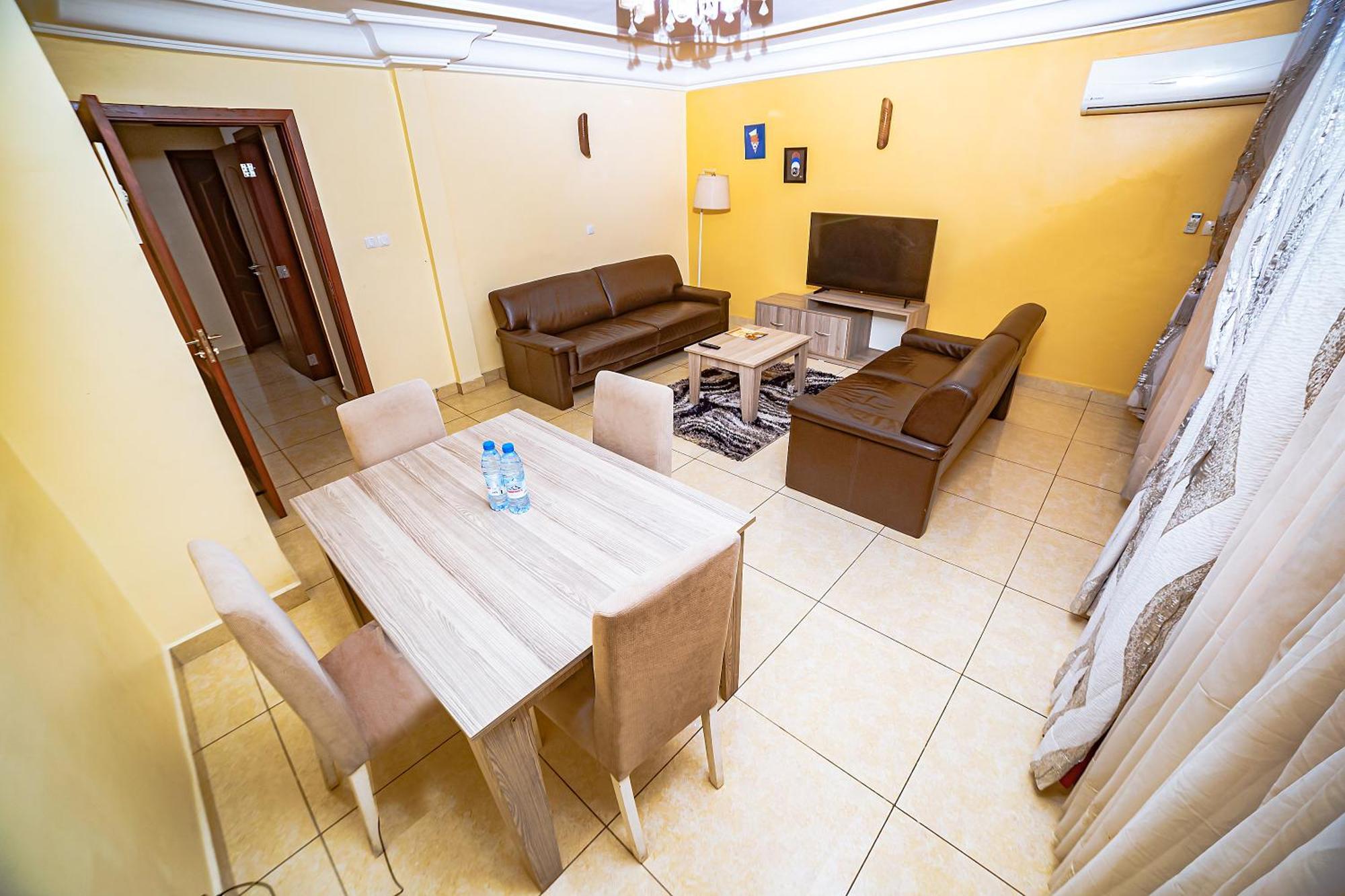 Loumia Premium Bonapriso Daire Douala Dış mekan fotoğraf